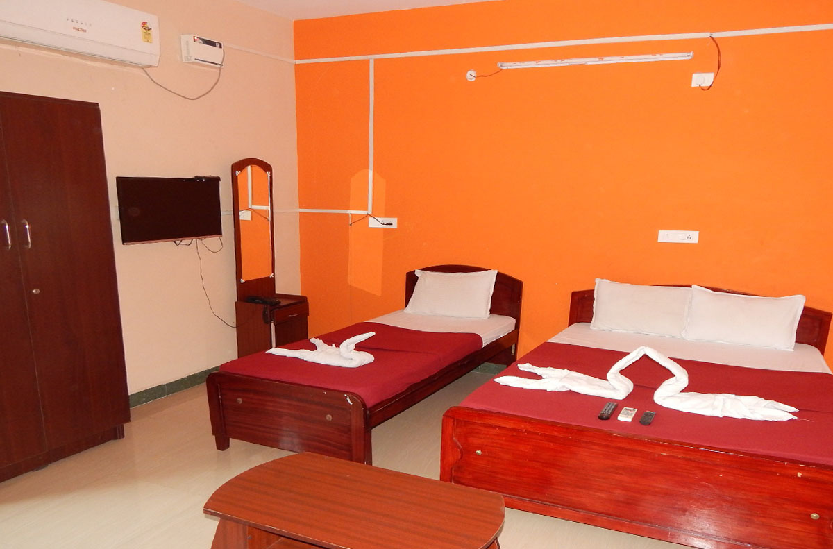 Luxurious Suite Room at BB Residency
